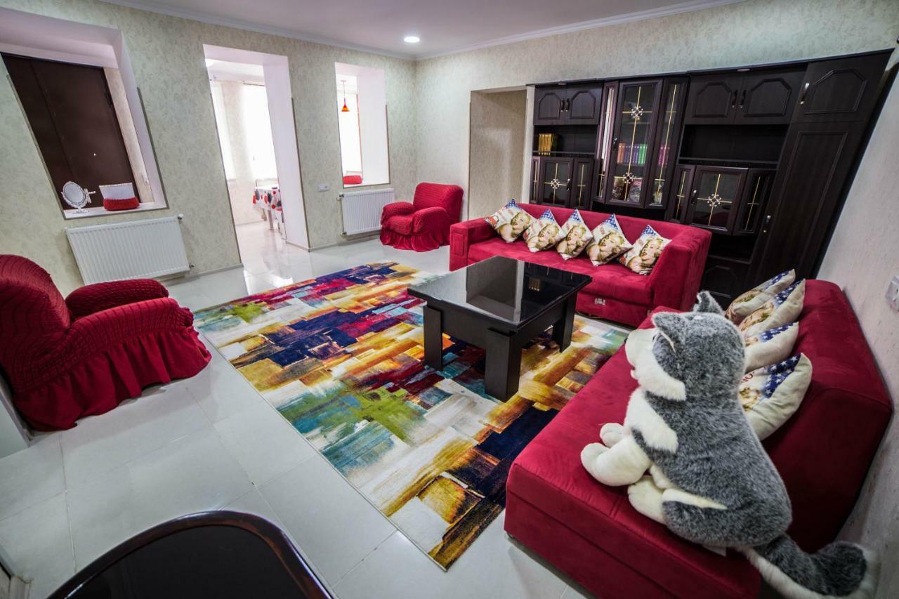 Guest House Theodora คูทายสิ ภายนอก รูปภาพ