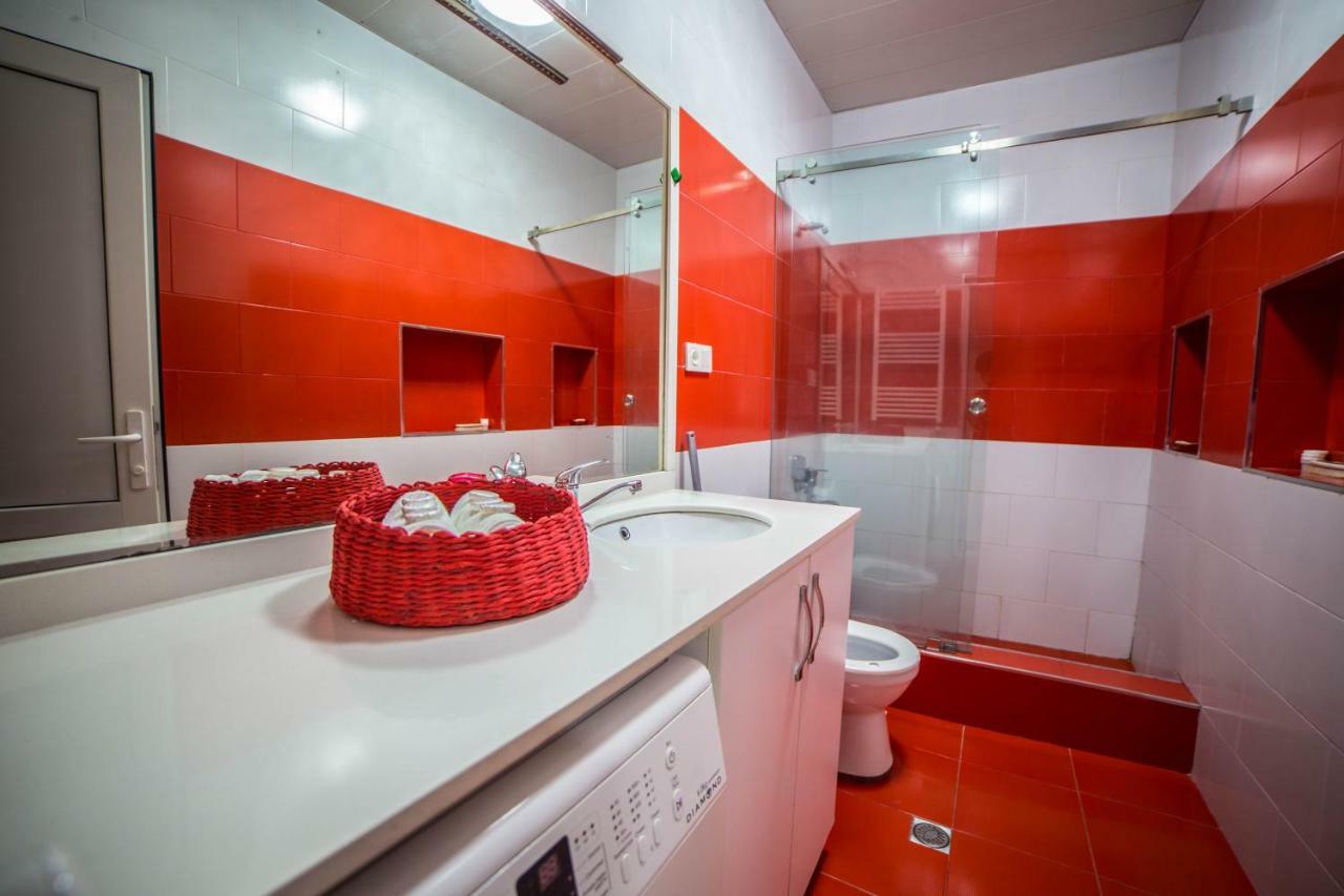 Guest House Theodora คูทายสิ ภายนอก รูปภาพ